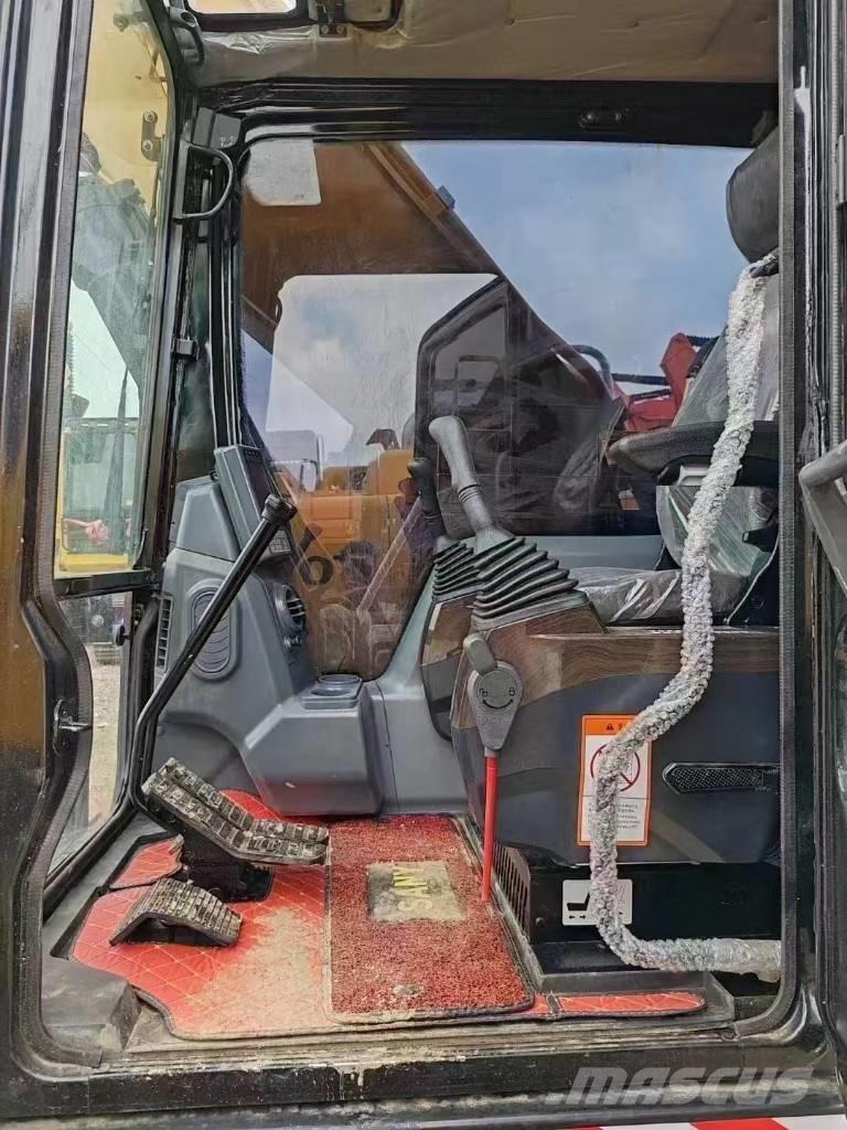 Sany SY215C Escavatori cingolati