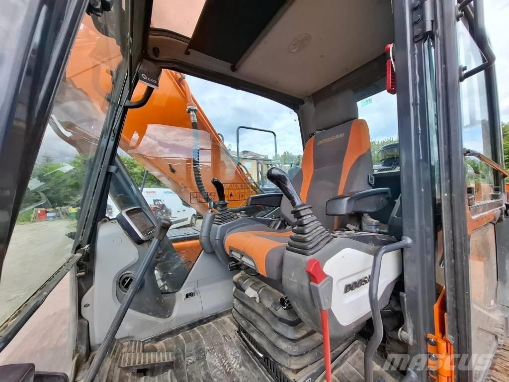 Doosan DX 225 LC-5 Escavatori cingolati