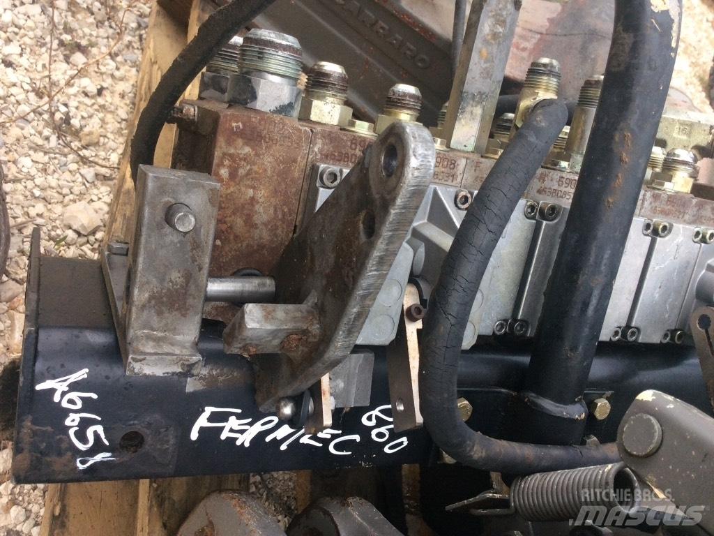 Fermec 860 Componenti idrauliche