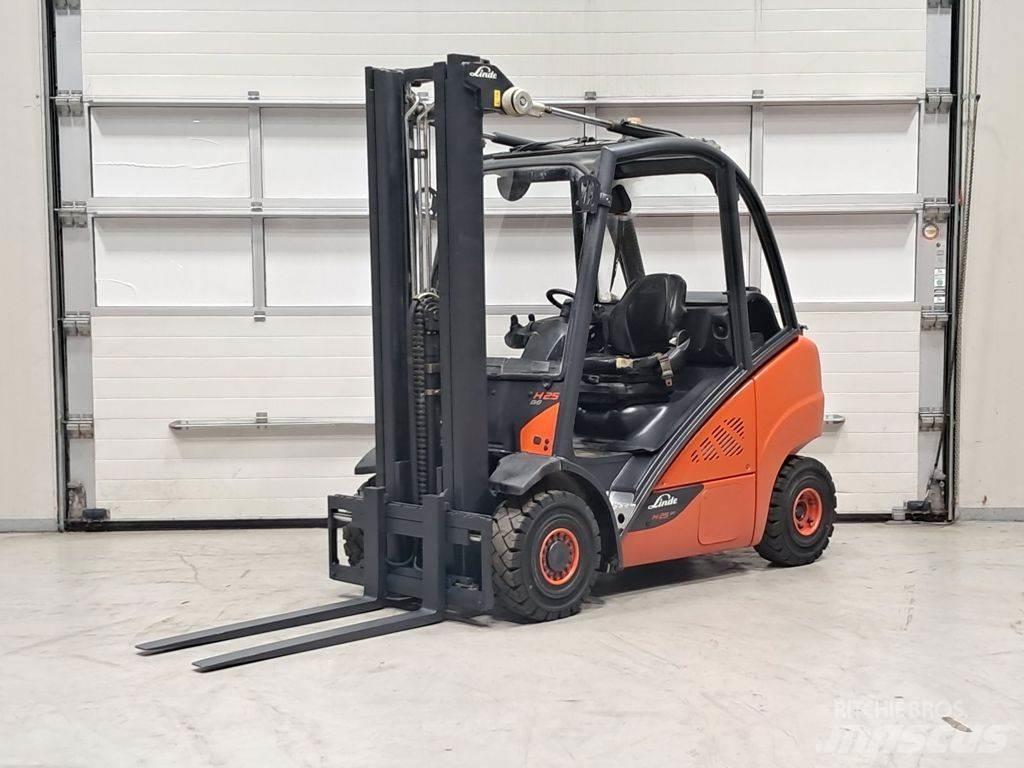 Linde H25T-02 Carrelli elevatori GPL