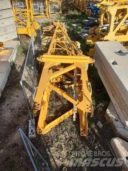 Potain MD 238 J10 Gru automontanti