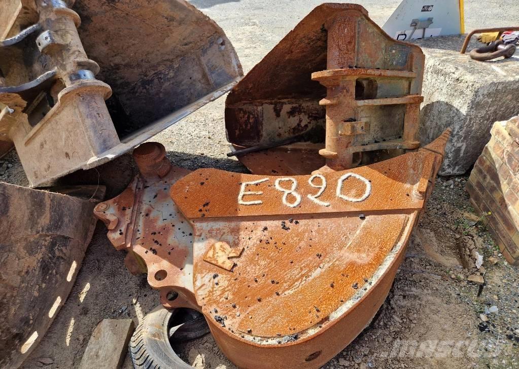 JCB JS 145 W Escavatori gommati