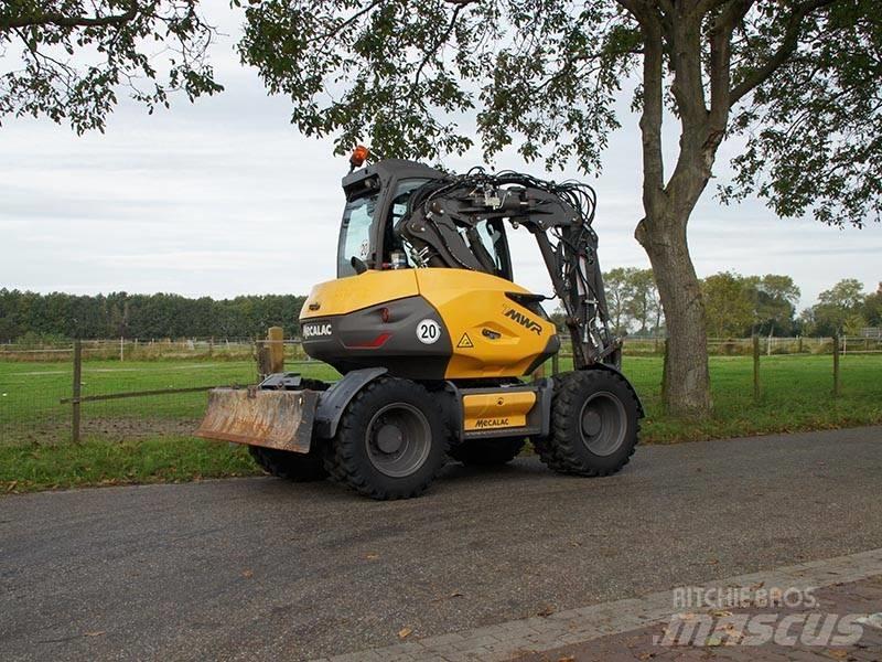 Mecalac 7MWR Escavatori gommati