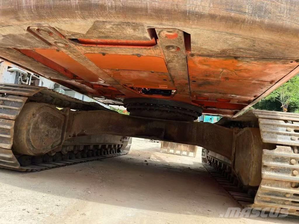 Doosan DX300LC Escavatori a lunga portata