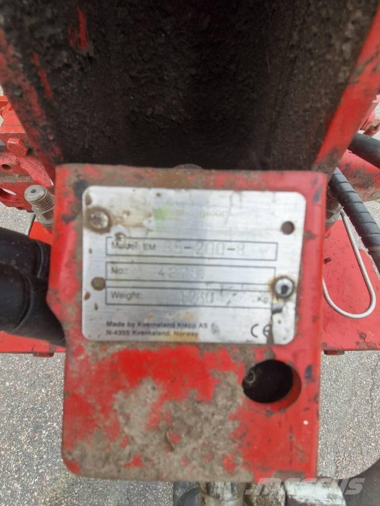 Kverneland EM85 Aratri reversibili