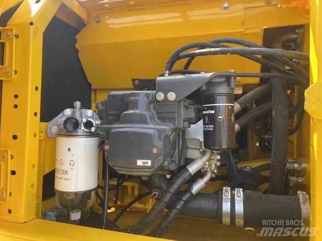 Komatsu PC 200-8 Escavatori medi 7t - 12t