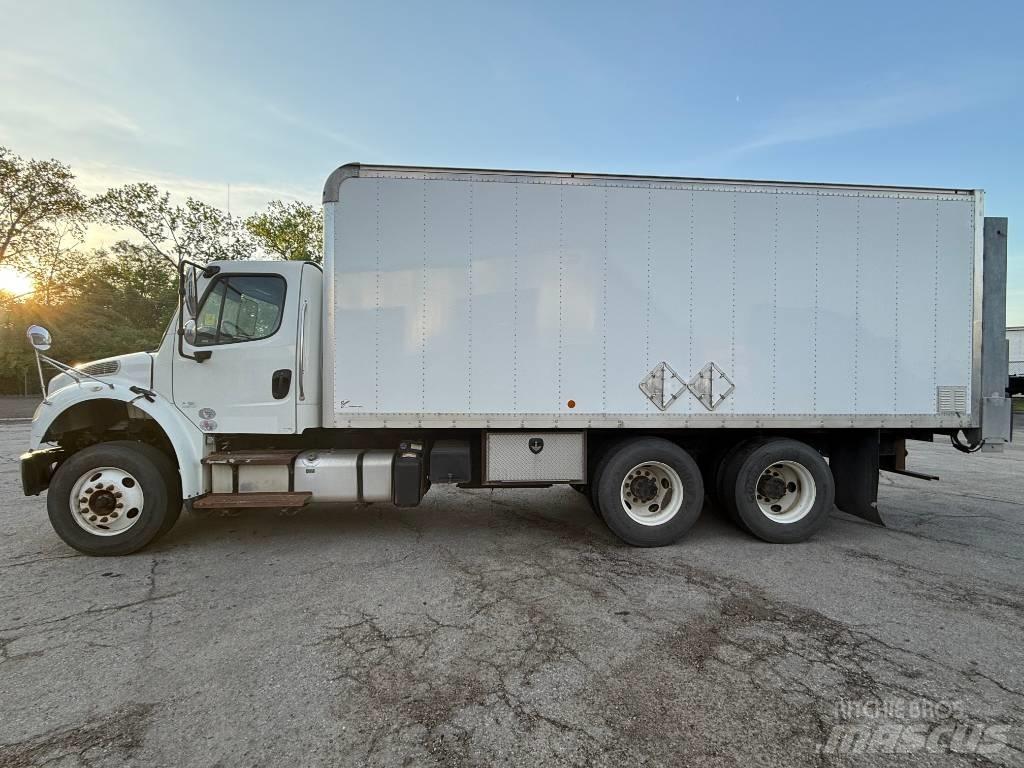 Freightliner M 106 Camion cassonati