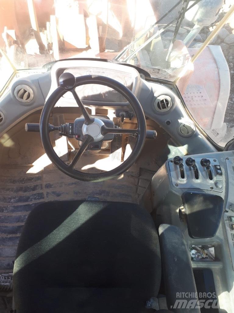 Doosan DL 500 Pale gommate