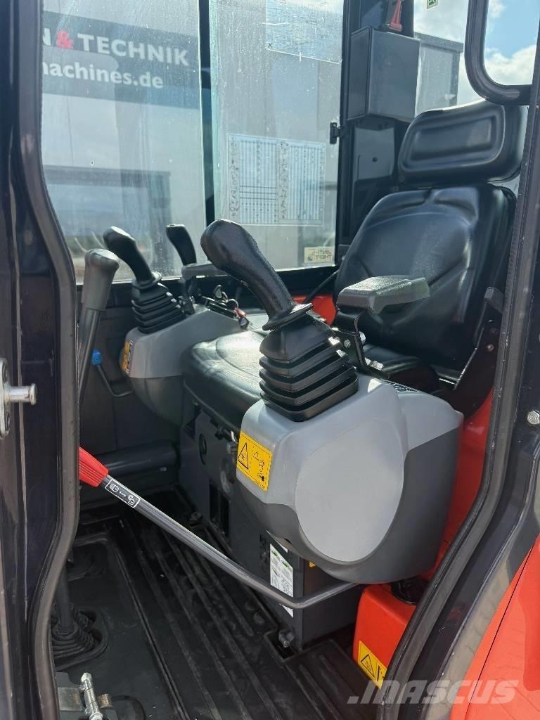 Kubota U 20-3 Miniescavatori