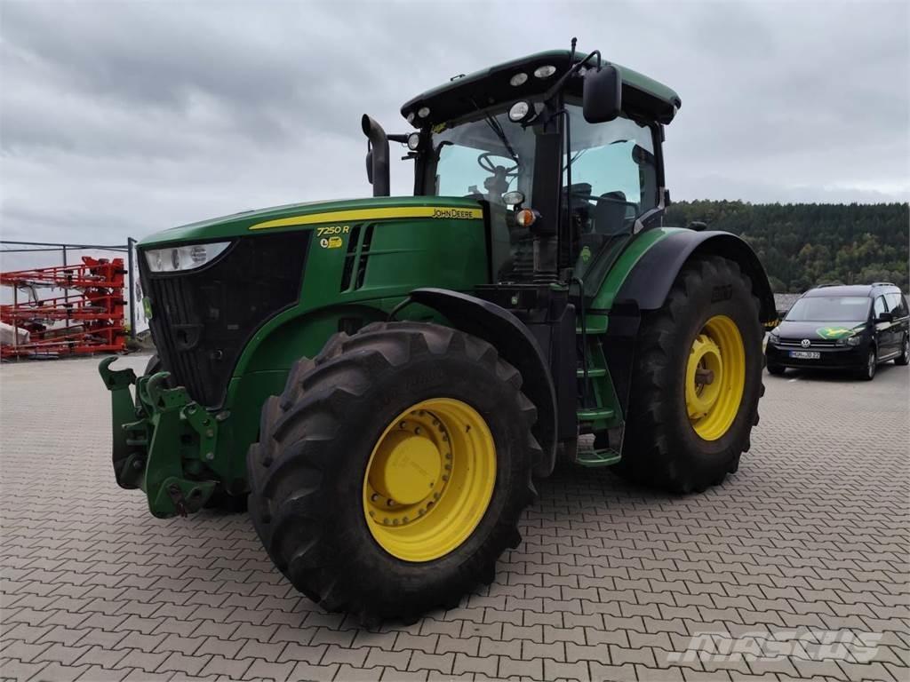 John Deere 7250R Trattori