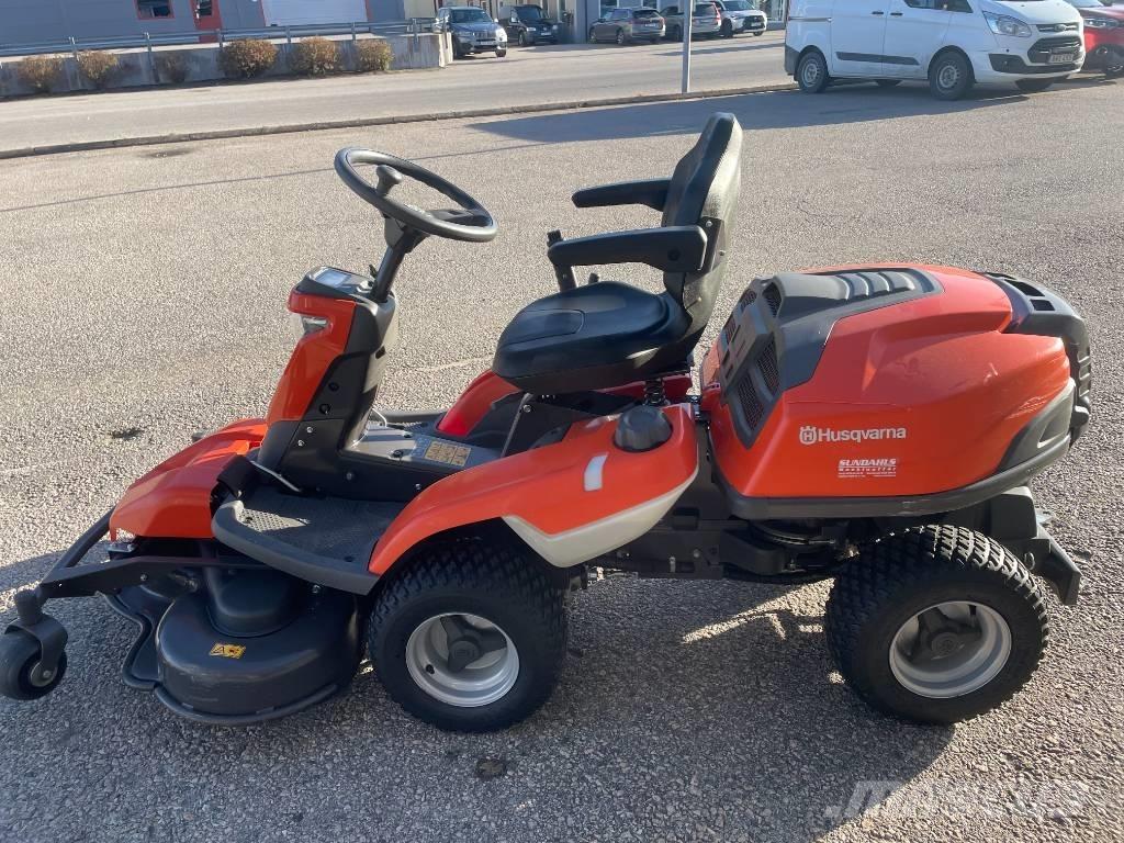 Husqvarna R320X AWD Trattorini tagliaerba