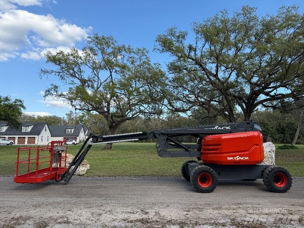 SkyJack SJ 63 AJ Piattaforme a braccio articolato