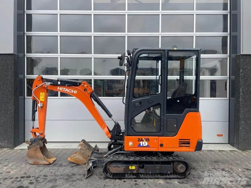 Hitachi ZX19-6 Miniescavatori
