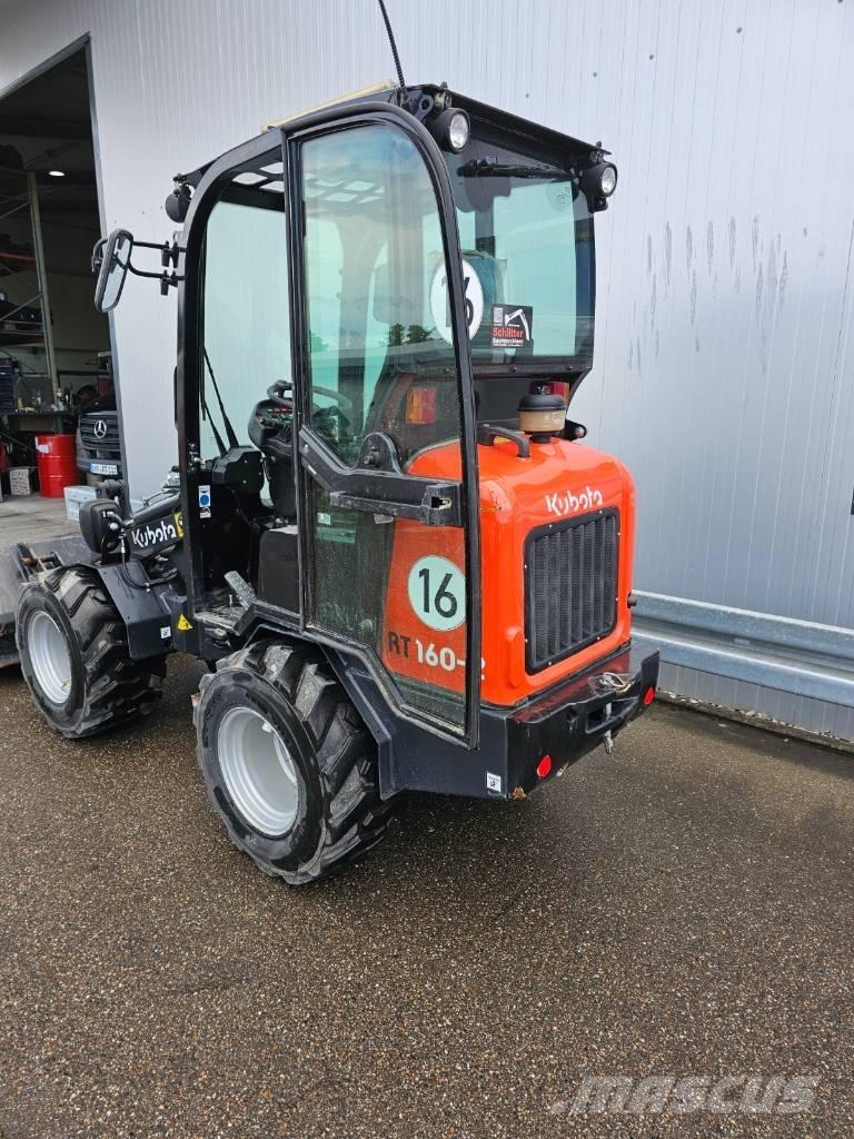 Kubota RT160-2 Pale gommate