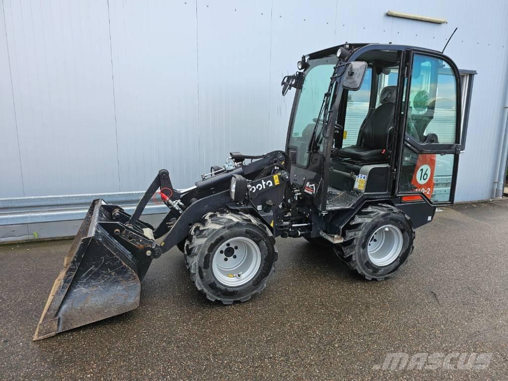 Kubota RT160-2 Pale gommate