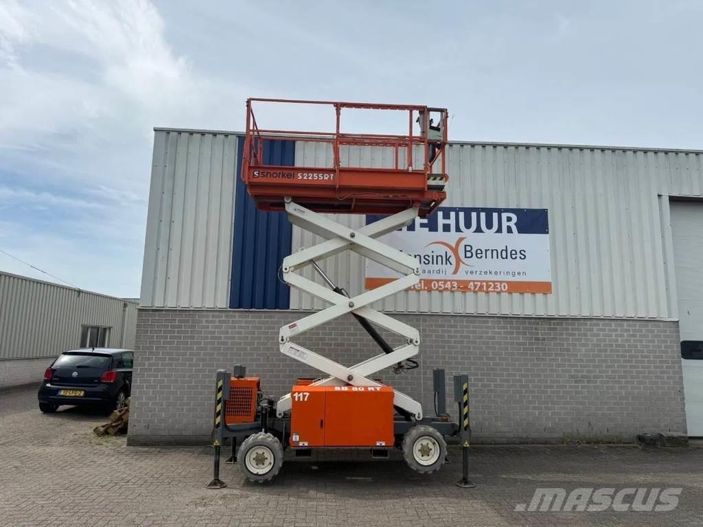 Snorkel S2255RT Piattaforme a pantografo