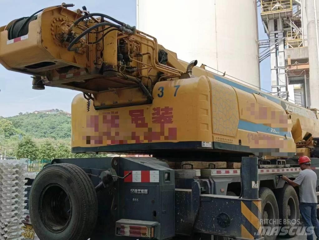 XCMG XCT110 Gru per tutti i terreni