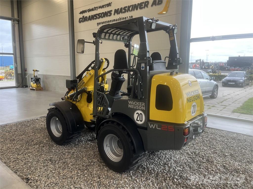 Wacker Neuson WL 25 Pale gommate