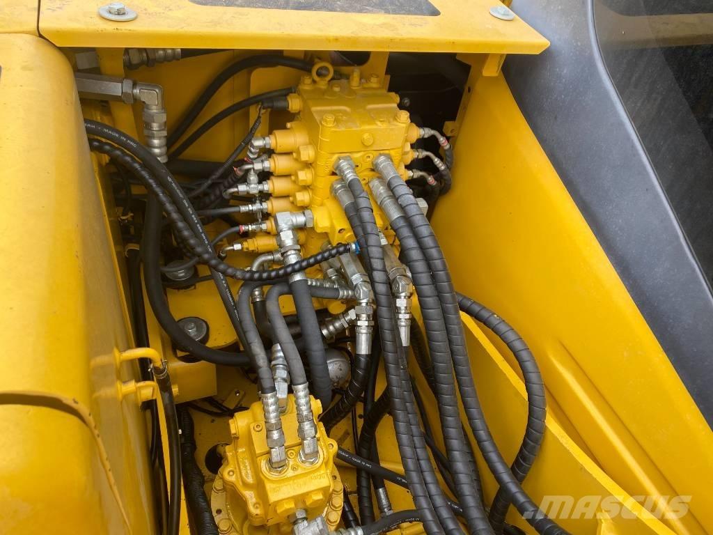 Komatsu 110LC-7 Escavatori cingolati