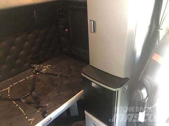 Kenworth T680 Motrici e Trattori Stradali
