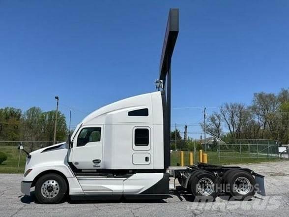 Kenworth T680 Motrici e Trattori Stradali