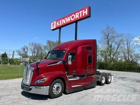 Kenworth T680 Motrici e Trattori Stradali