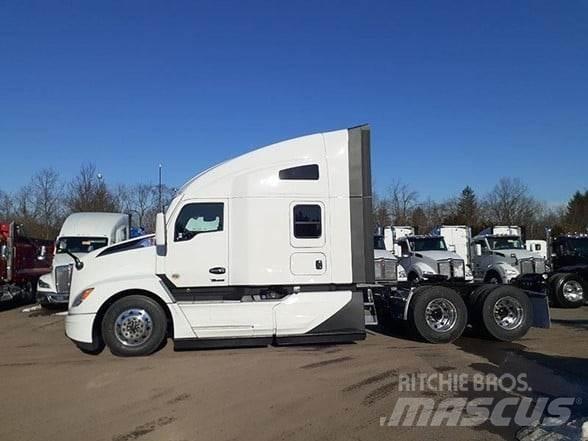 Kenworth T680 Motrici e Trattori Stradali