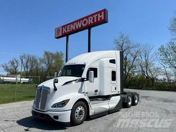 Kenworth T680 Motrici e Trattori Stradali
