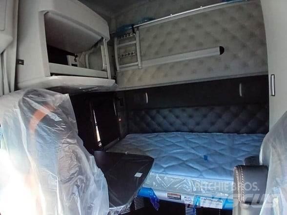 Kenworth T680 Motrici e Trattori Stradali