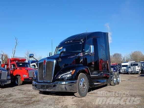Kenworth T680 Motrici e Trattori Stradali