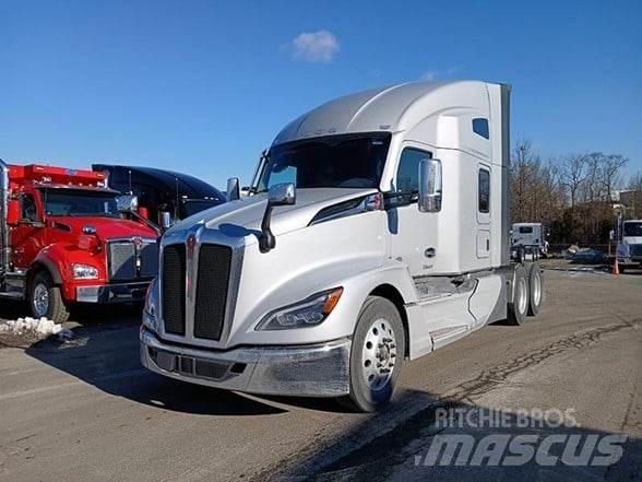 Kenworth T680 Motrici e Trattori Stradali