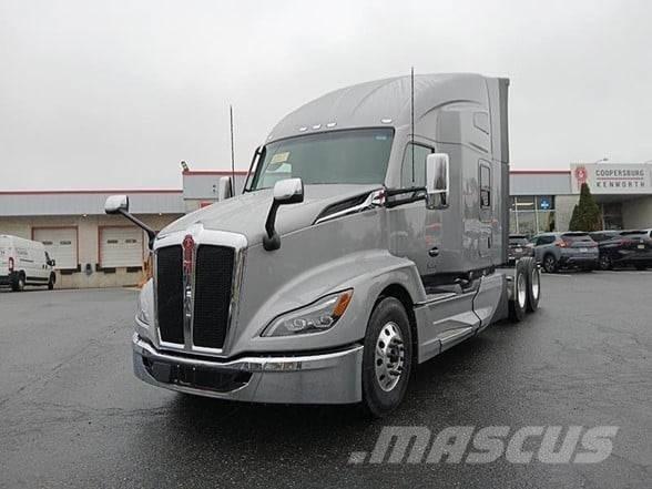 Kenworth T680 Motrici e Trattori Stradali