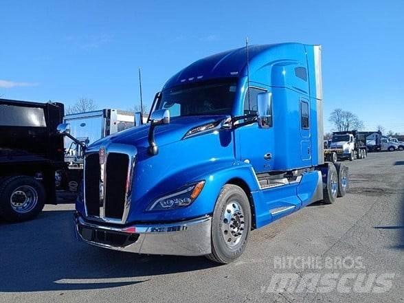 Kenworth T680 Motrici e Trattori Stradali