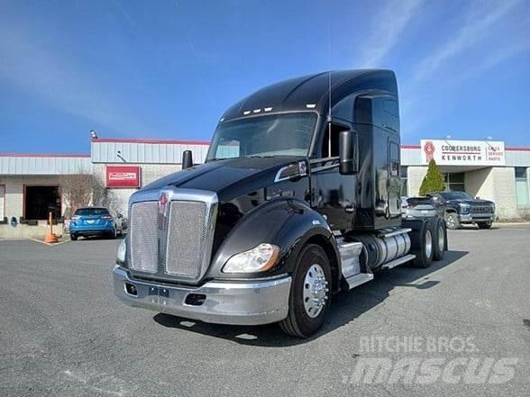 Kenworth T680 Motrici e Trattori Stradali