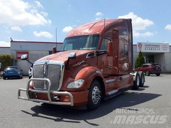 Kenworth T680 Motrici e Trattori Stradali