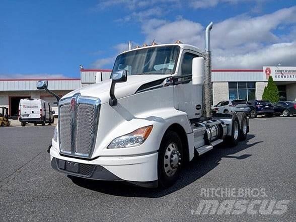 Kenworth T680 Motrici e Trattori Stradali