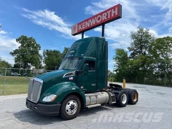 Kenworth T680 Motrici e Trattori Stradali