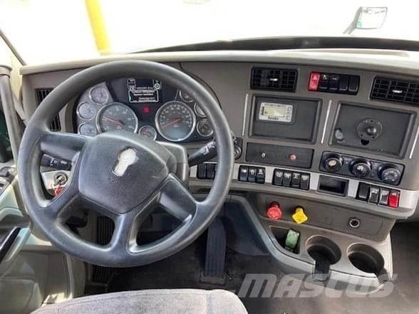 Kenworth T680 Motrici e Trattori Stradali