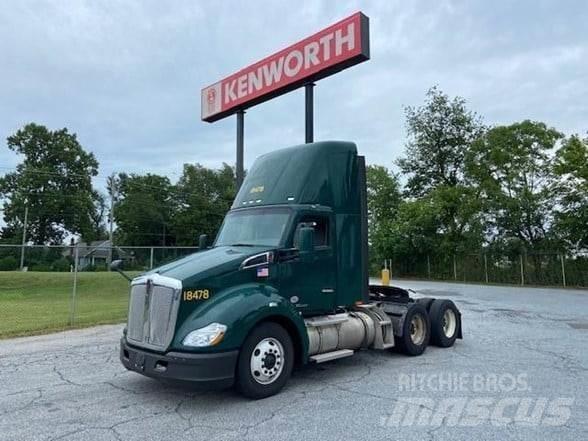 Kenworth T680 Motrici e Trattori Stradali