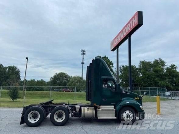 Kenworth T680 Motrici e Trattori Stradali