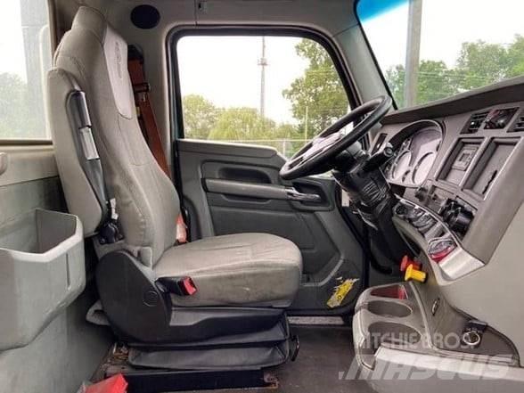 Kenworth T680 Motrici e Trattori Stradali