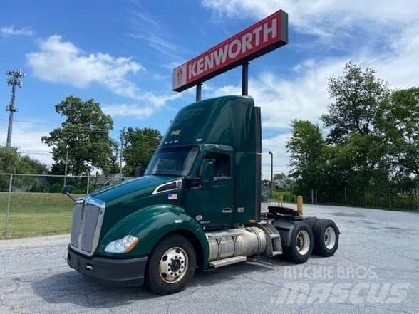 Kenworth T680 Motrici e Trattori Stradali