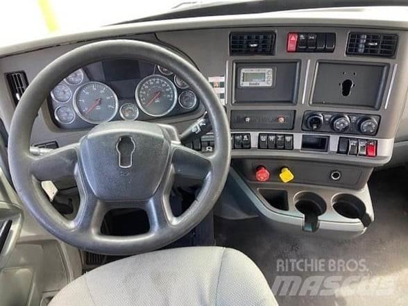 Kenworth T680 Motrici e Trattori Stradali
