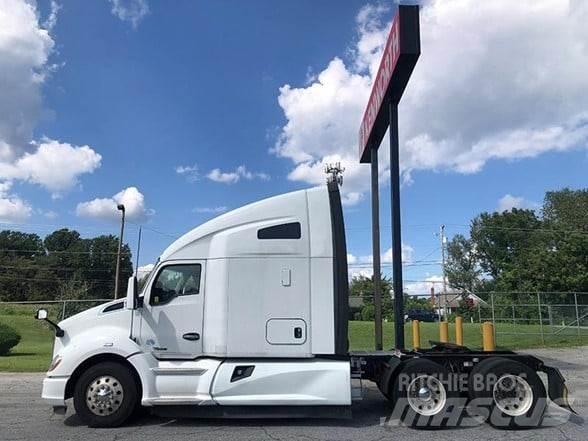 Kenworth T680 Motrici e Trattori Stradali