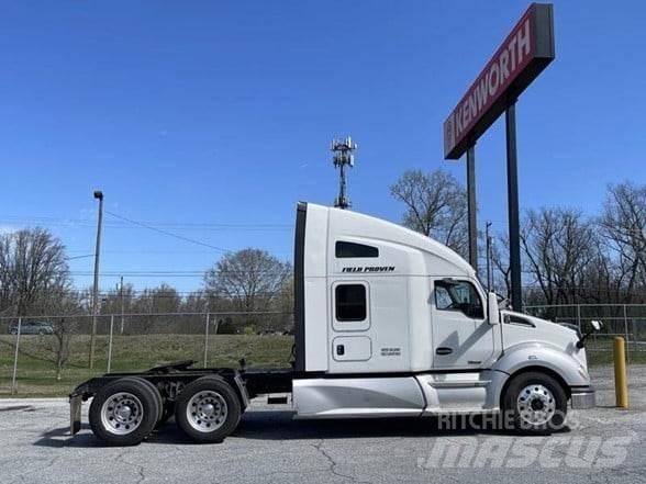 Kenworth T680 Motrici e Trattori Stradali