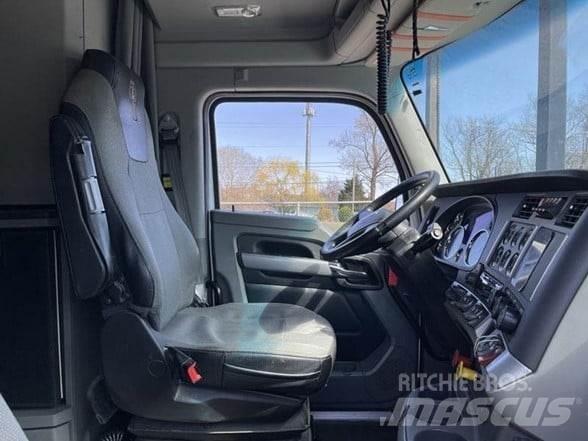 Kenworth T680 Motrici e Trattori Stradali