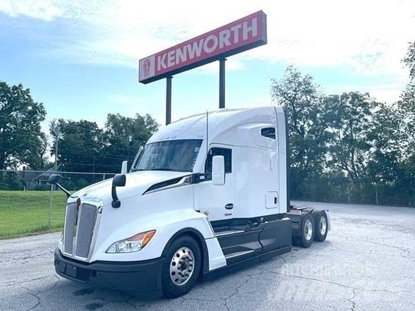 Kenworth T680 Motrici e Trattori Stradali