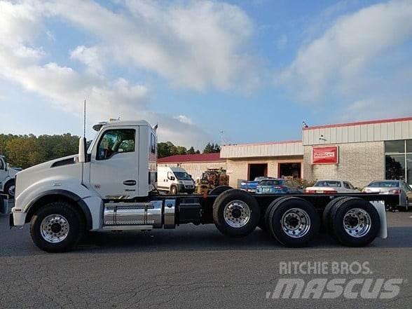 Kenworth T880 Autocabinati
