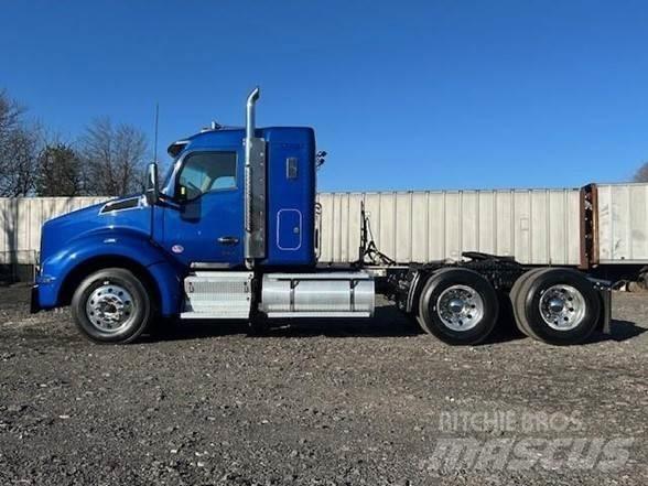 Kenworth T880 Motrici e Trattori Stradali