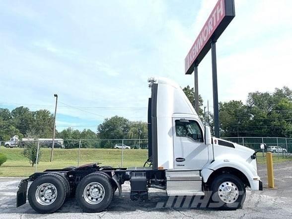 Kenworth T880 Motrici e Trattori Stradali
